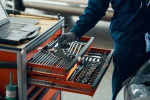 The Advantages Of Using A Tool Box For Your Automotive Needs